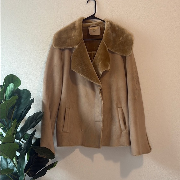 Wilson’s Leather Women's Tan faux Shearling Jacket Medium - Picture 1 of 7